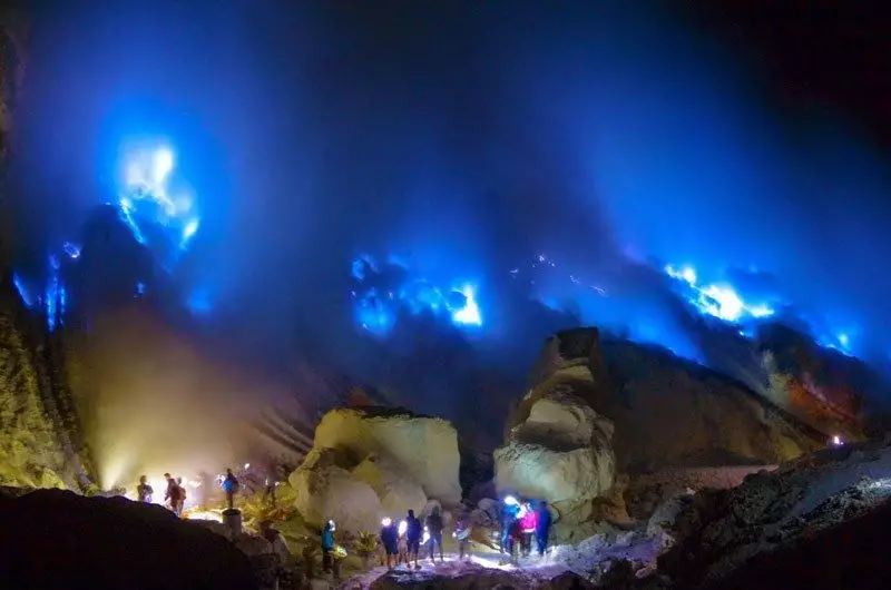 Kawah Ijen - Travel Attractions in Indonesia