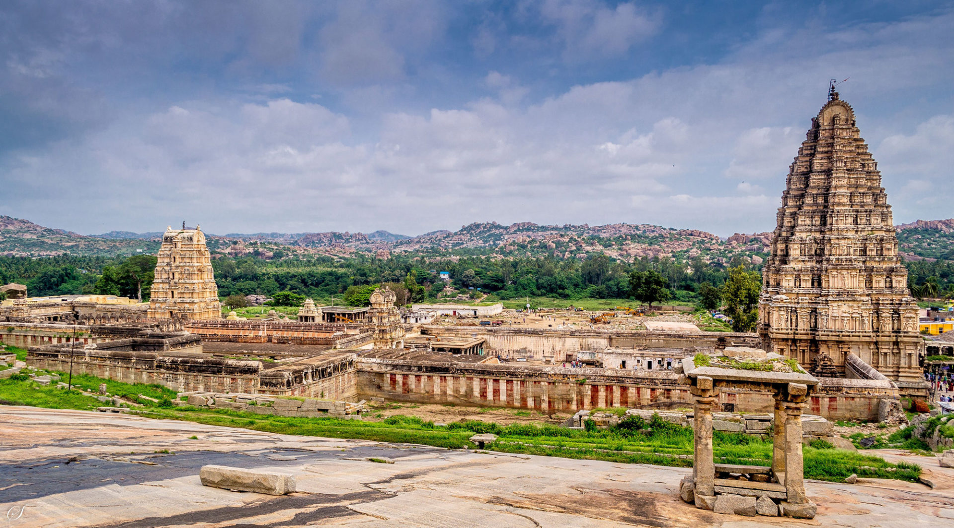 The Ruins Of Hampi - Historical & Architectural Marvel Of Karnataka