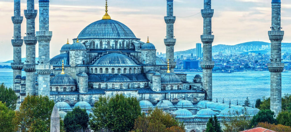 Blue Mosque of Istanbul: Most Iconic & Historical Landmark of Turkey ...