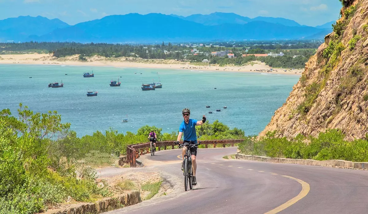 Cycling Vietnam Loas