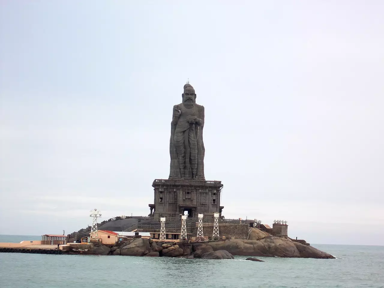 Thiruvalluvar Statue - Kanyakumari